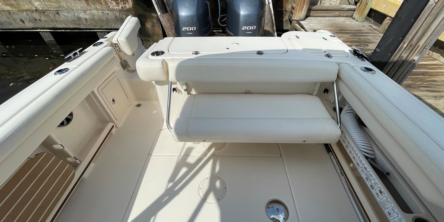 Grady-White Freedom 275