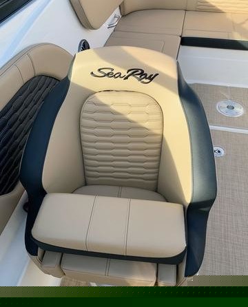 Sea Ray SPX 230 OB