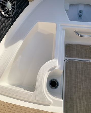 Sea Ray SPX 230 OB