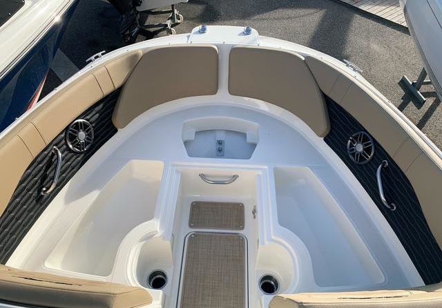 Sea Ray SPX 230 OB