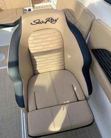 Sea Ray SPX 230 OB
