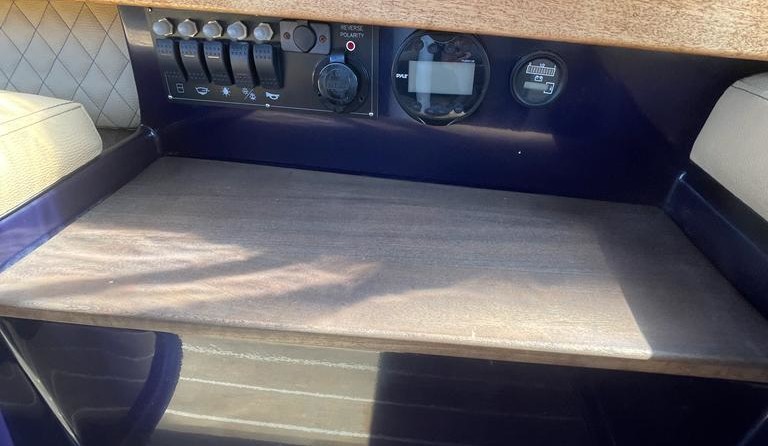 Cobia 217 center console