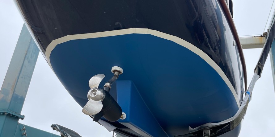 Cobia 217 center console