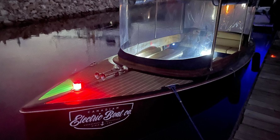 Cobia 217 center console