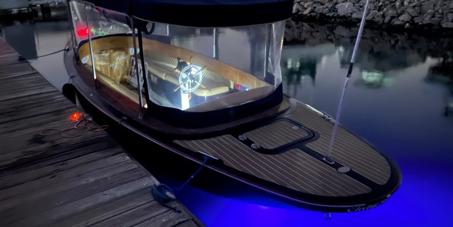 Cobia 217 center console