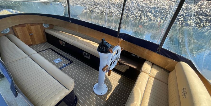 Cobia 217 center console