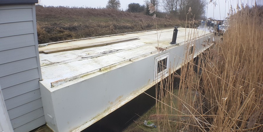 Amber boats amsterdam cruiser style wide beam barge