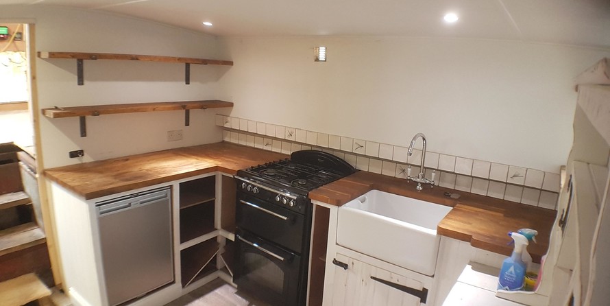 Amber boats amsterdam cruiser style wide beam barge