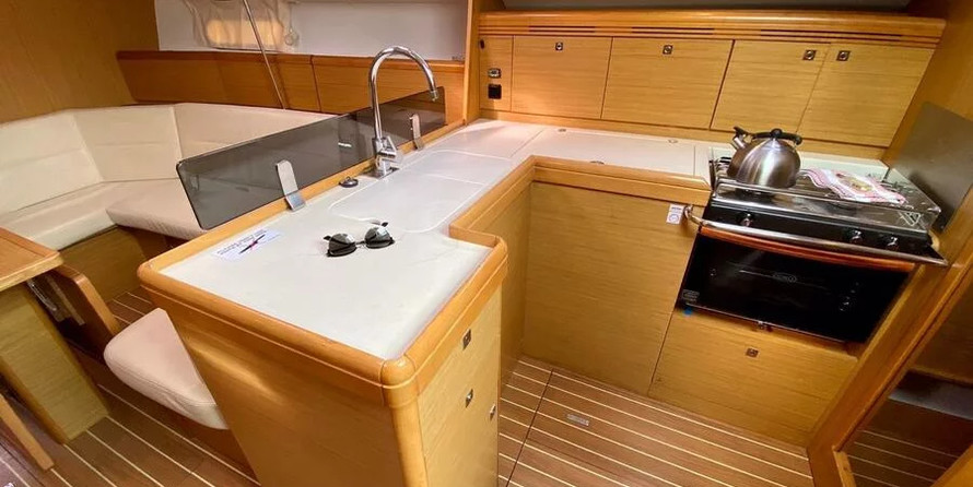 Sun Odyssey 42 i