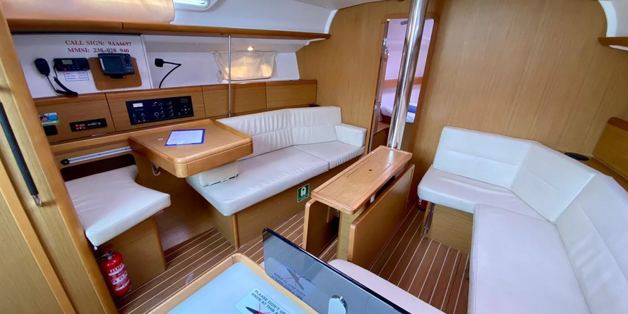 Sun Odyssey 42 i