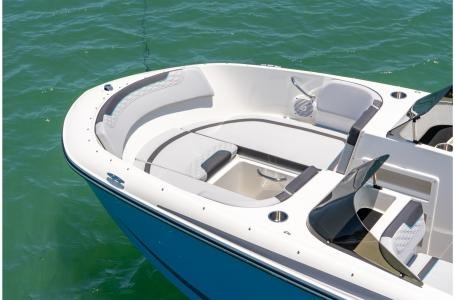 Bayliner Element M17