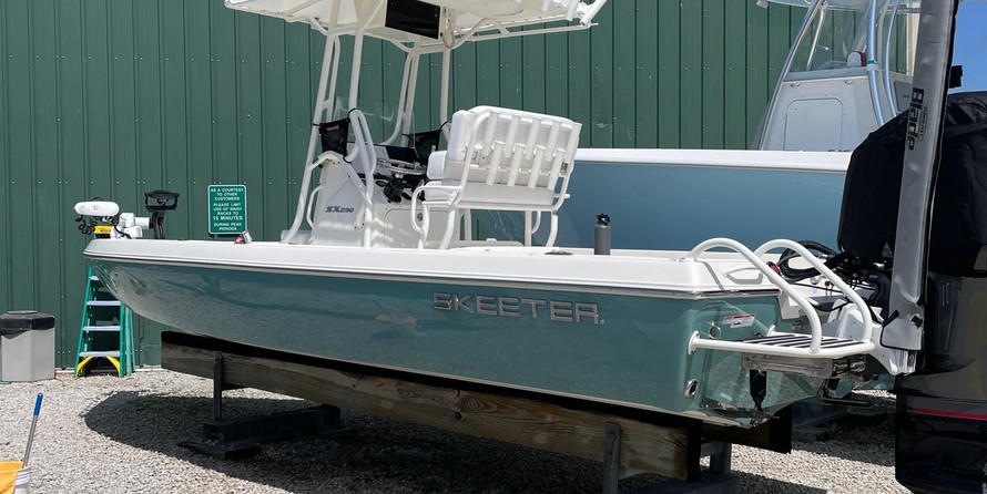 Skeeter SX230