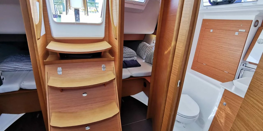 Dufour 360 GL - 3 cab.