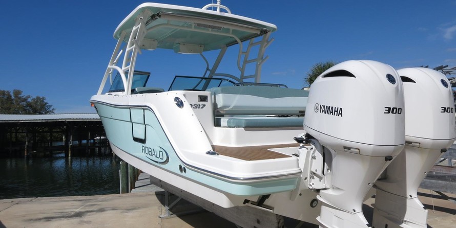 Robalo 317 DUAL CONSOLE
