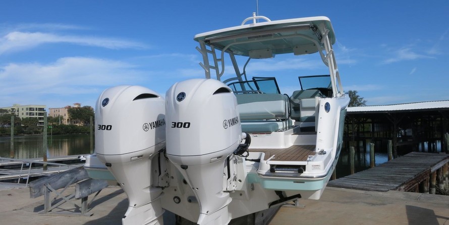 Robalo 317 DUAL CONSOLE