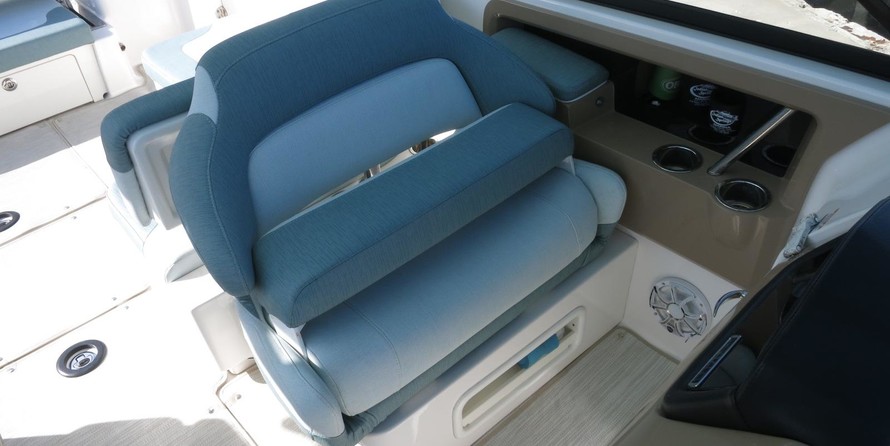 Robalo 317 DUAL CONSOLE