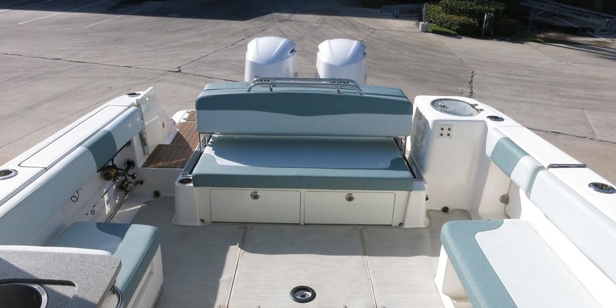 Robalo 317 DUAL CONSOLE