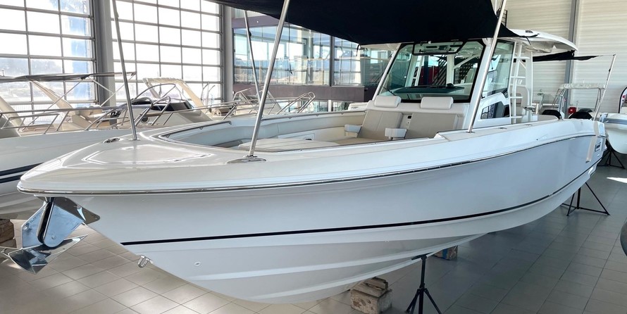 Boston Whaler 380 Outrage