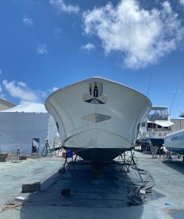 Boston Whaler 420 Outrage