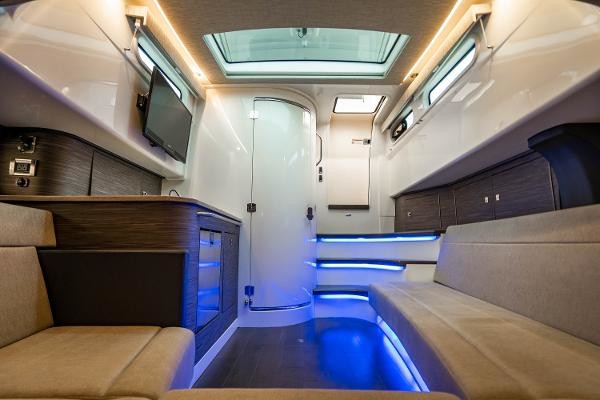 Boston Whaler 420 Outrage