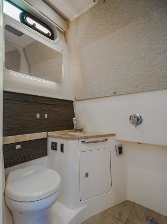 Boston Whaler 420 Outrage