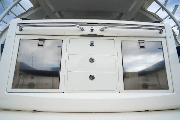 Boston Whaler 420 Outrage