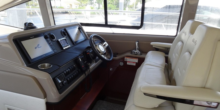 Sea Ray 460 Sundancer