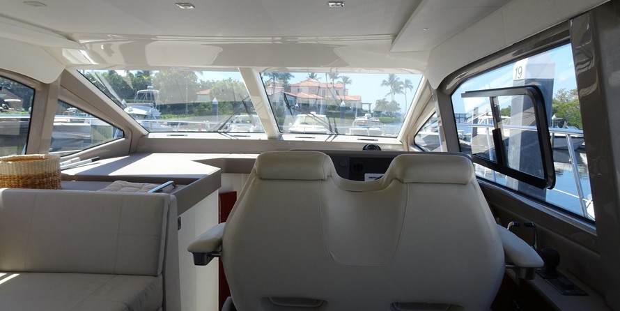 Sea Ray 460 Sundancer