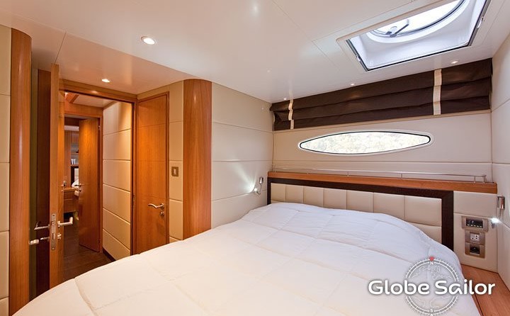 Fountaine Pajot Galathea 65