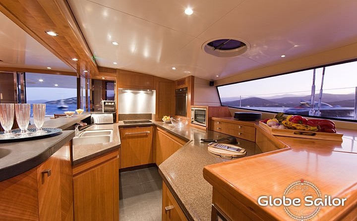 Fountaine Pajot Galathea 65