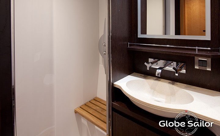 Fountaine Pajot Galathea 65