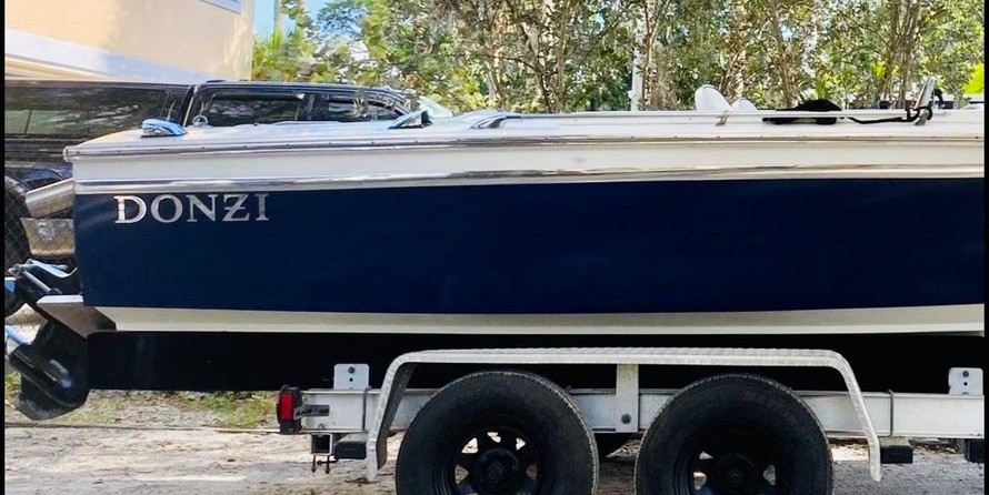 Donzi 22