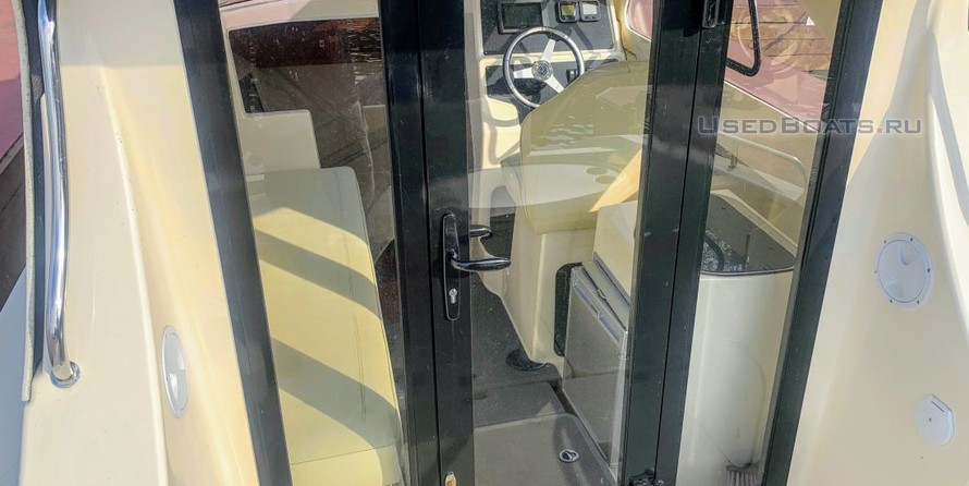 Velvette 23 Active Sedan