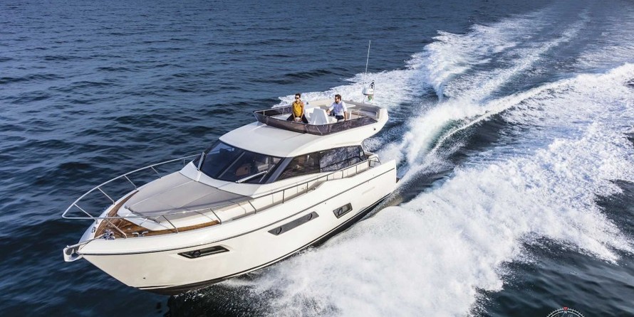 Ferretti 450