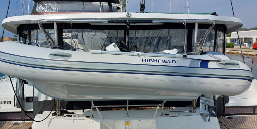 Lagoon 42