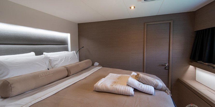 Fountaine Pajot Saona 47