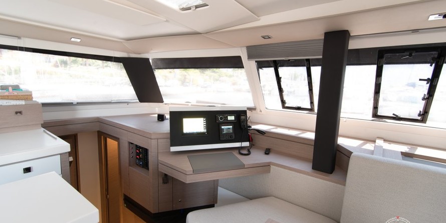 Fountaine Pajot Saona 47