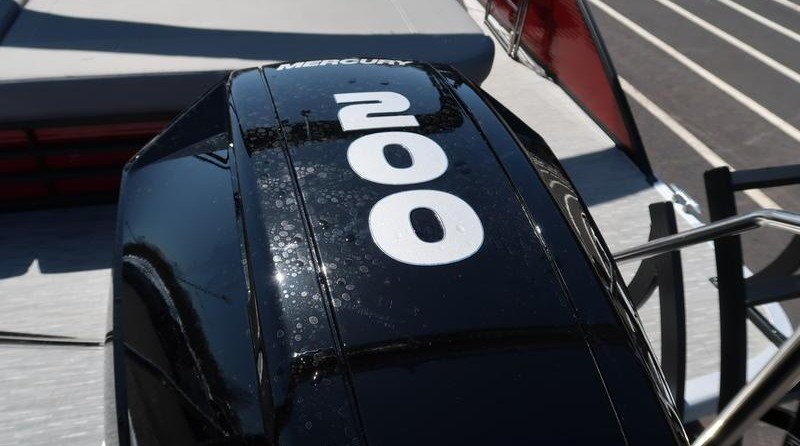 Bennington 23 LSB SPS