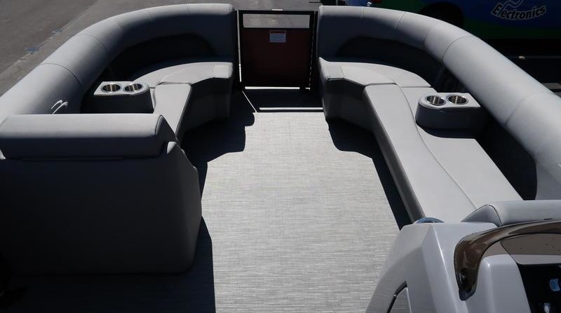 Bennington 23 LSB SPS