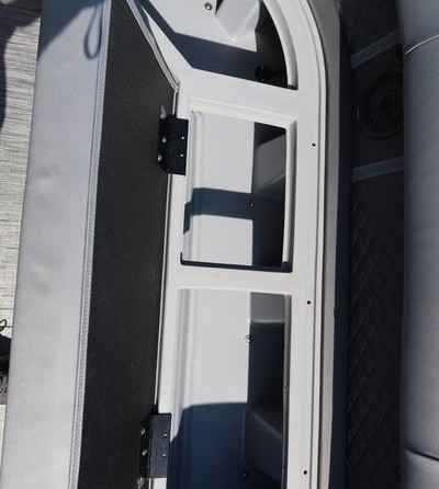 Bennington 23 LSB SPS