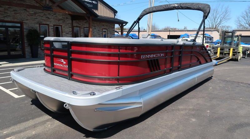 Bennington 23 LSB SPS