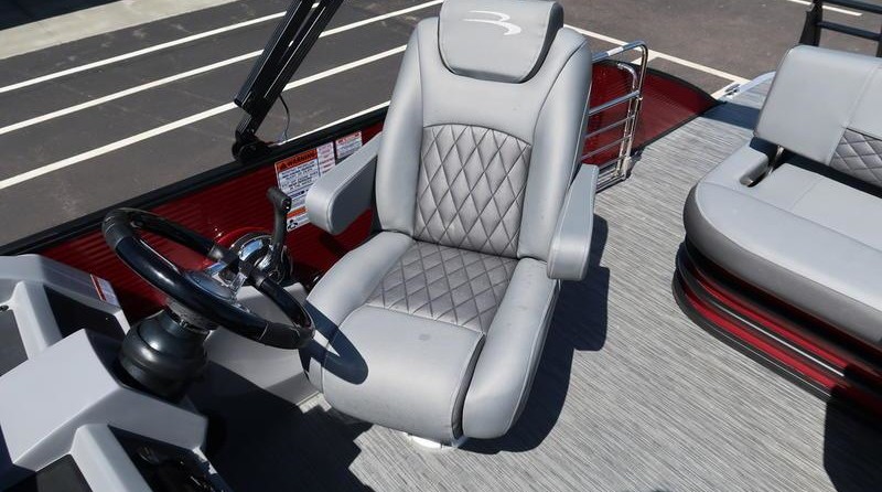 Bennington 23 LSB SPS