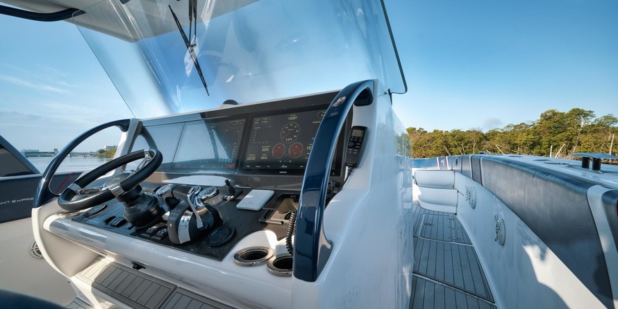 Riviera 43 Offshore Express