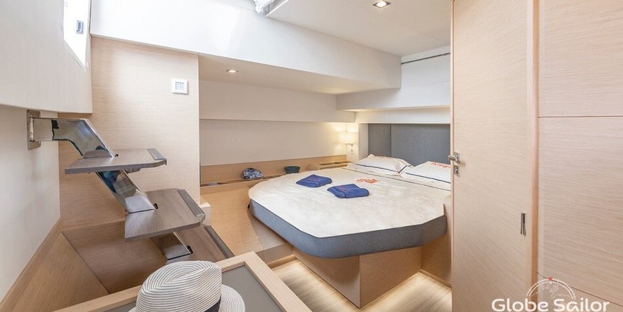 Fountaine Pajot Alegria 67