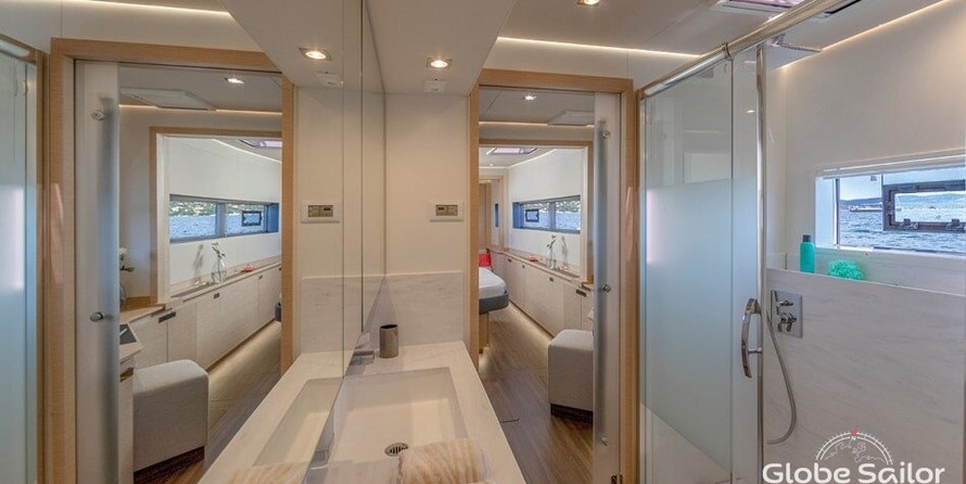 Fountaine Pajot Alegria 67