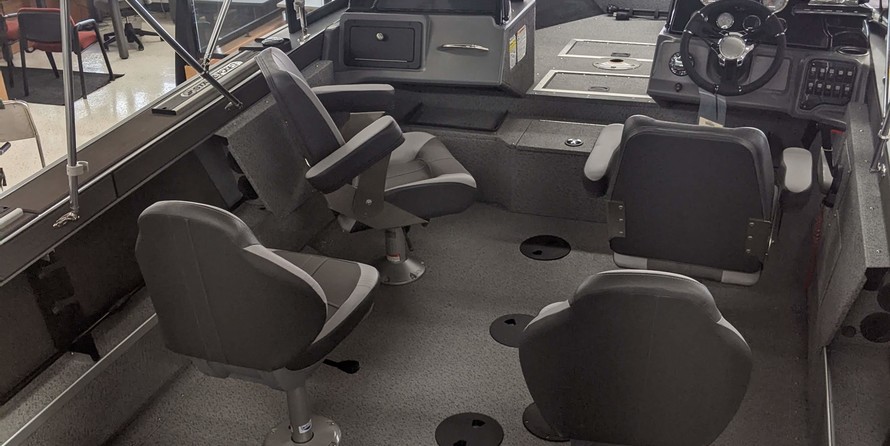 Starcraft Marine Fishmaster 210