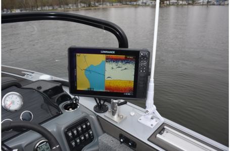 Starcraft Marine Fishmaster 210