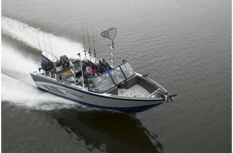 Starcraft Marine Fishmaster 210