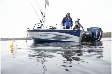 Starcraft Marine Fishmaster 210