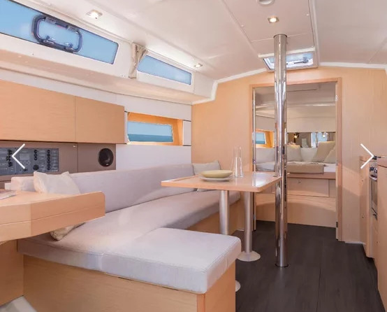 Beneteau Oceanis 38.1